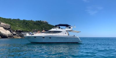 aluguel de lancha em florianopolis passeio de lancha em florianopolis ecoturismo boats vou de lanhca Azimut 400 FLY (4)