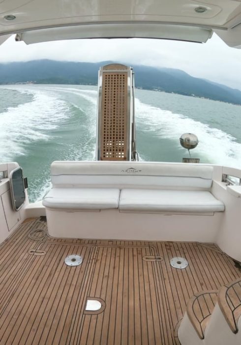 aluguel de lancha em florianopolis passeio de lancha em florianopolis ecoturismo boats vou de lanhca Azimut 400 FLY (6)