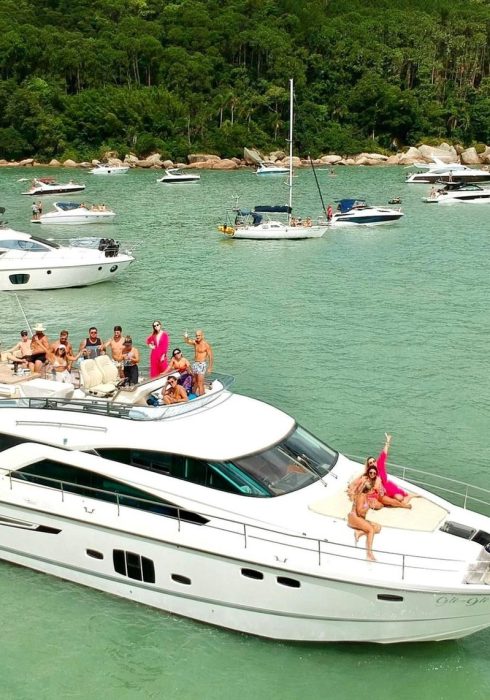 aluguel de lancha em florianopolis passeio de lancha em florianopolis ecoturismo boats vou de lanhca Fairline 550 Fly (10)